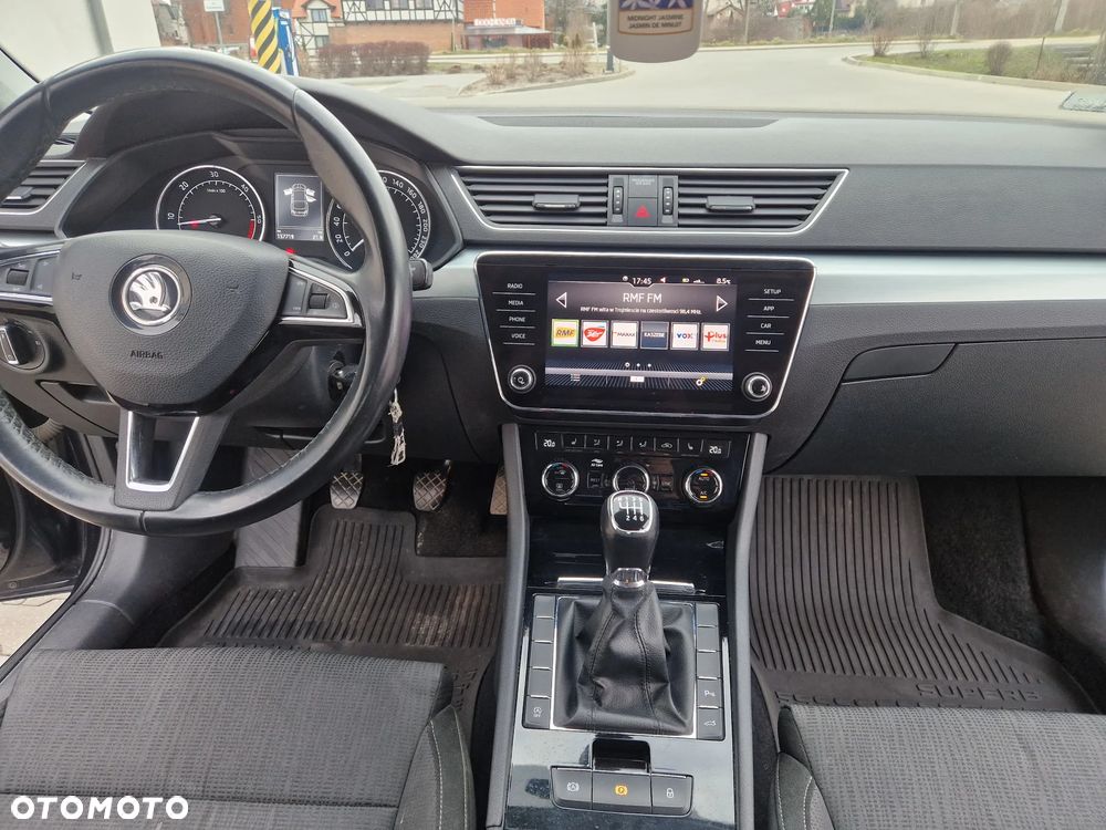 Skoda Superb 2.0 TDI Ambition - 5