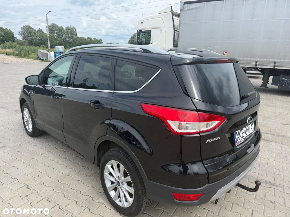Ford Kuga 2.0 TDCi 2x4 Titanium - 6