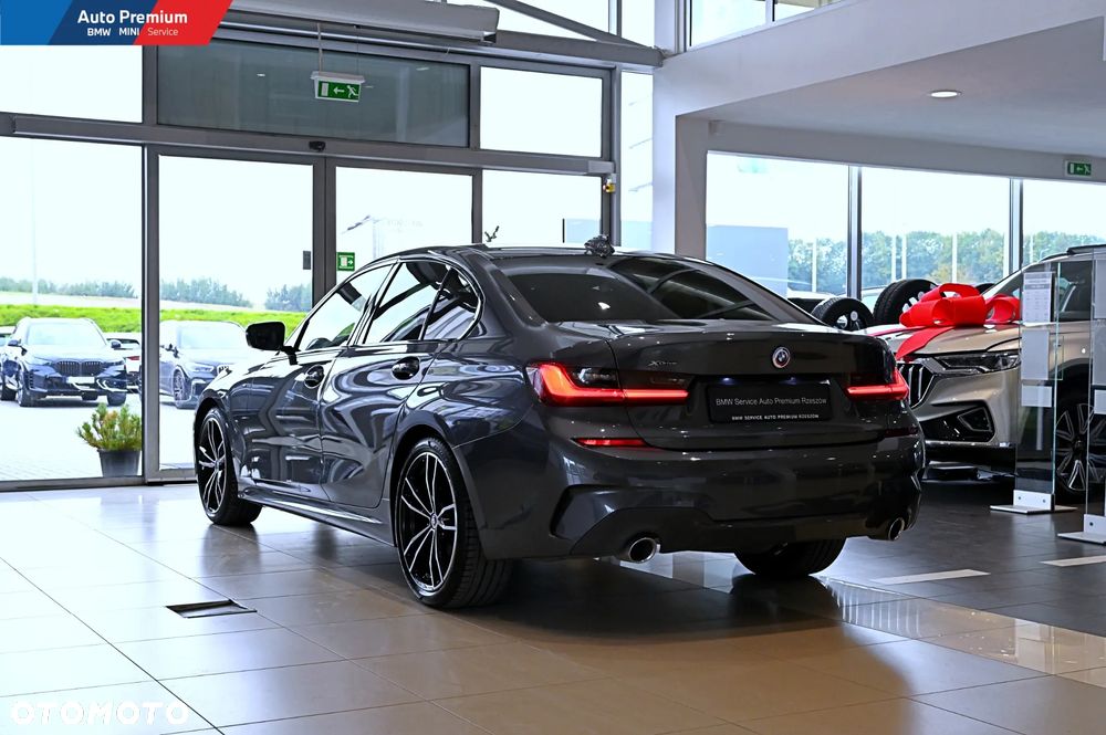 BMW Seria 3 320d xDrive M Sport sport - 20