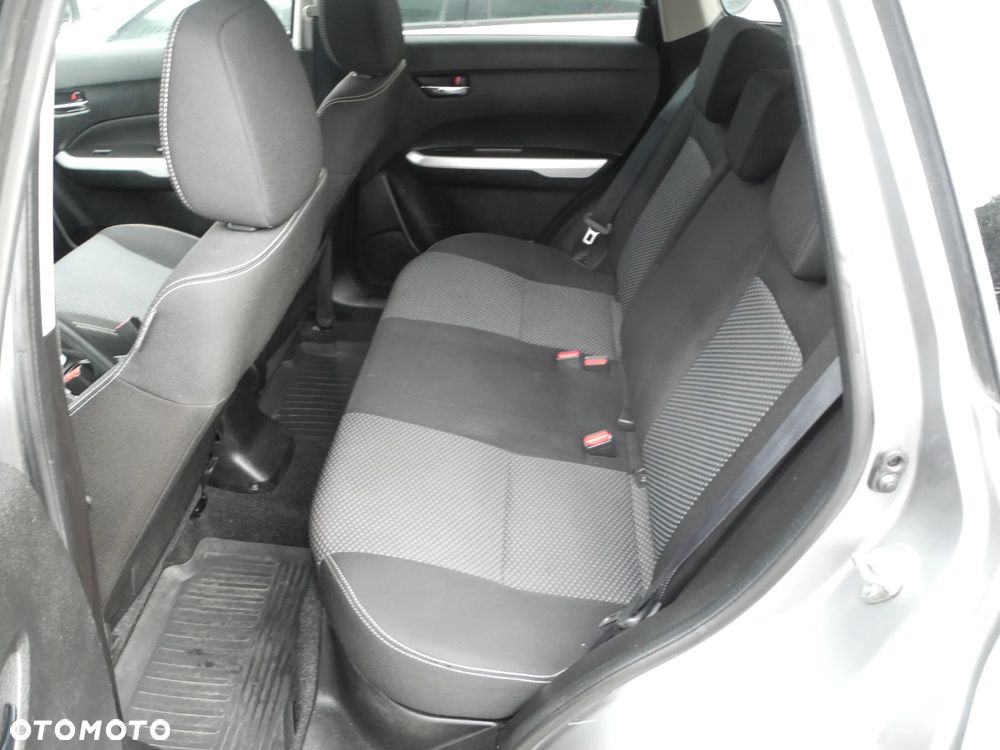 Suzuki Vitara - 19