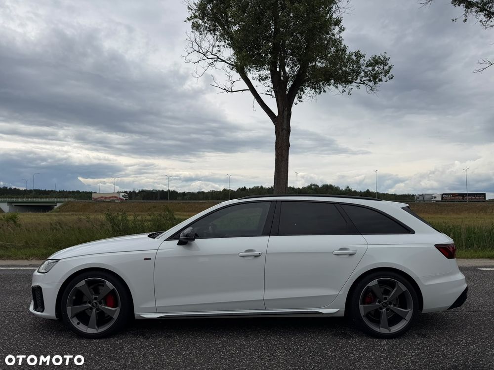 Audi A4 Avant 40 TDI quattro S tronic S line - 2
