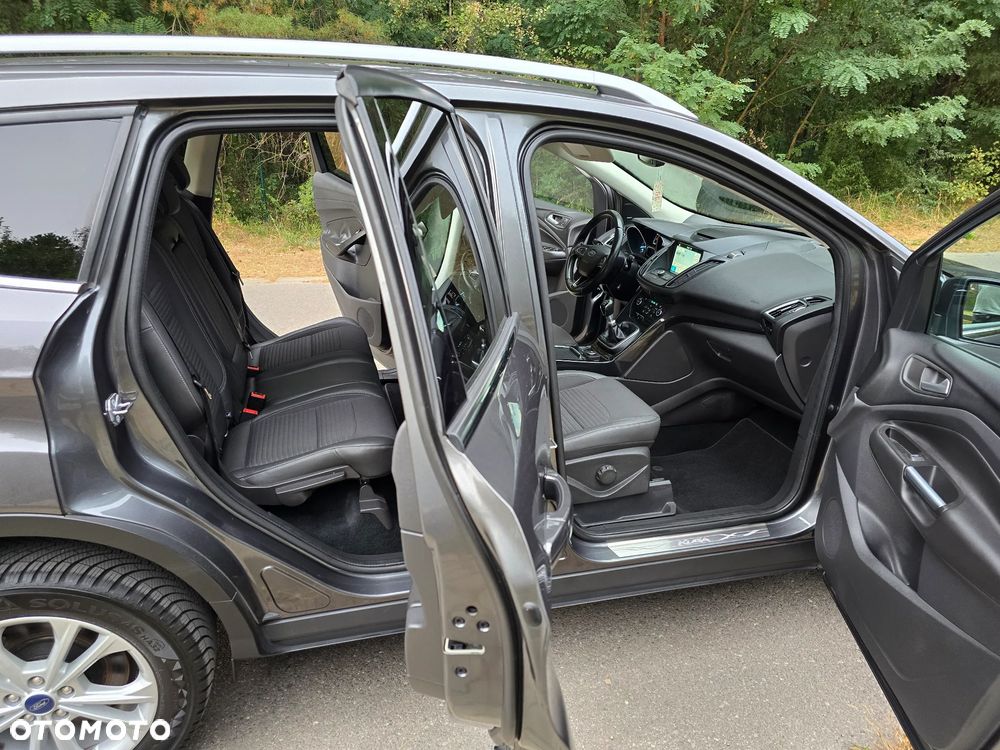 Ford Kuga 1.6 EcoBoost 2x4 Titanium - 18