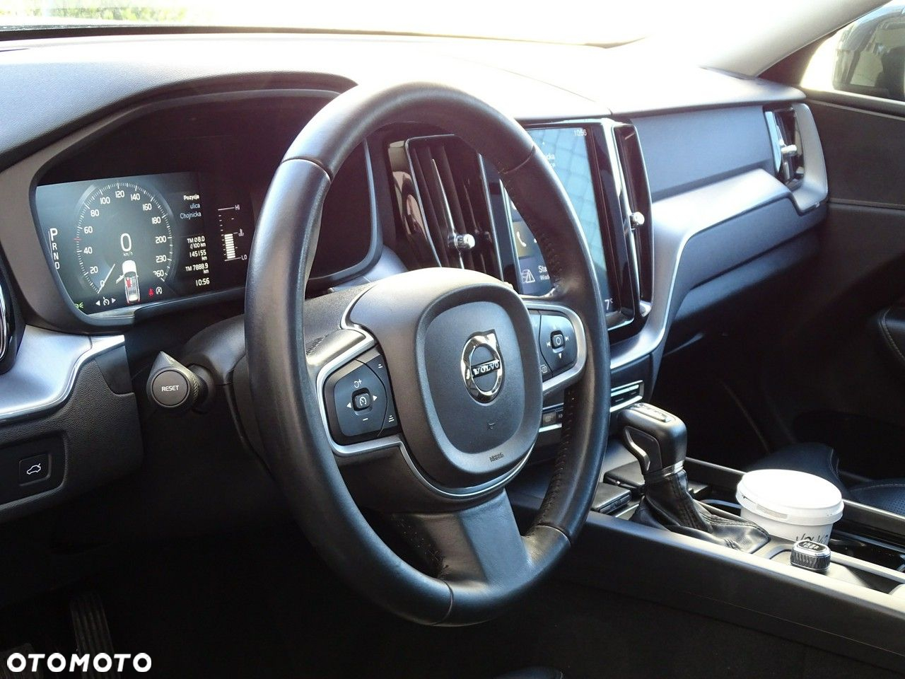 Volvo XC 60 D4 AWD Momentum - 22