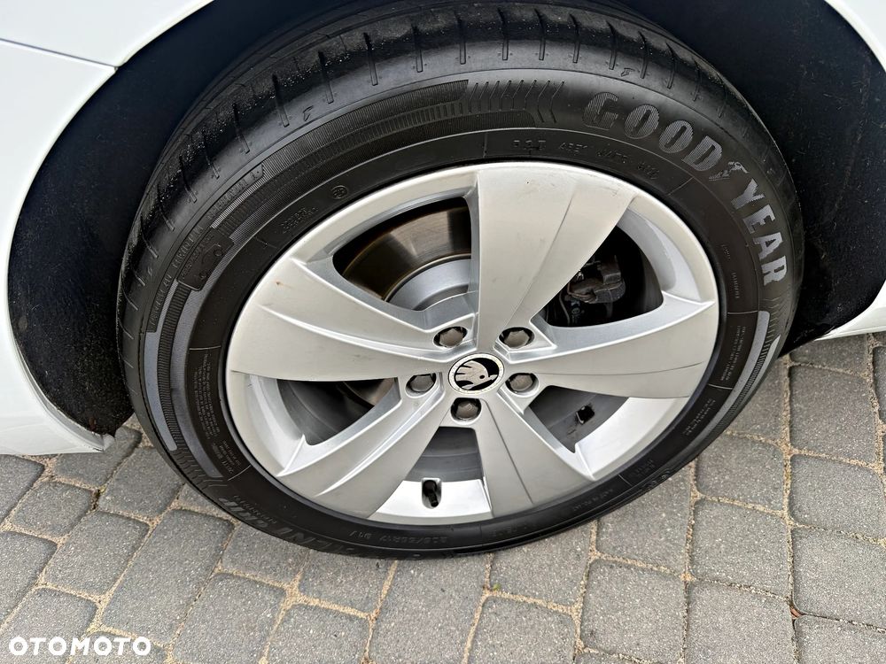 Skoda Superb 2.0 TDI DSG Style - 18