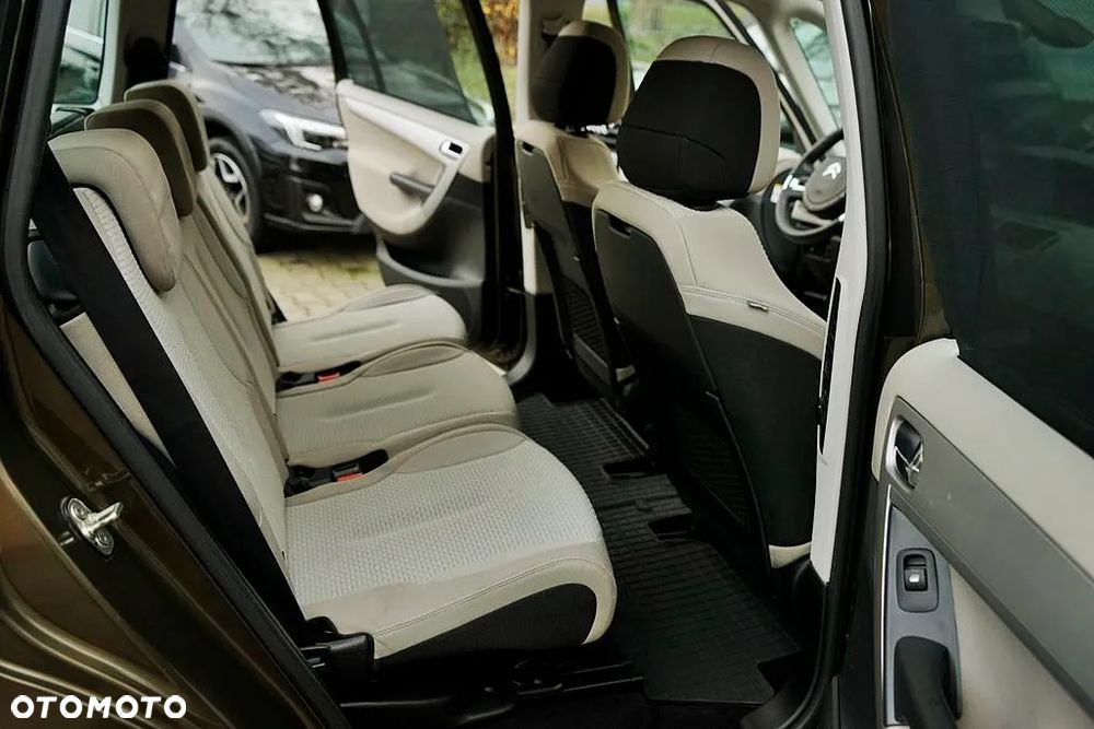 Citroën C4 Picasso - 17