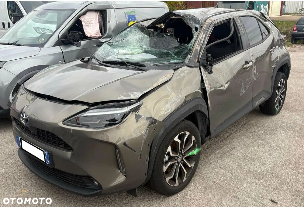 Toyota Yaris Cross 1.5 VVT-i AWD-i Premiere Edition - 3