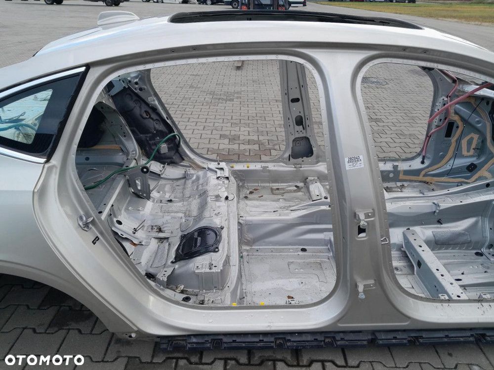 VOLVO S90 II LONG PRÓG SŁUPEK PRAWY 719-16 - 2
