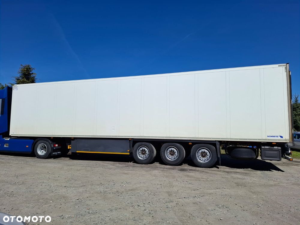 Schmitz Cargobull SKO 24/1 - 3