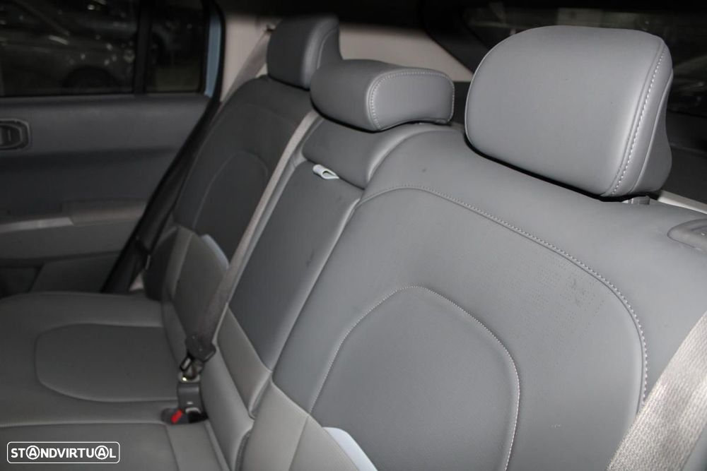 Kia EV3 81,4-kWh FWD Earth - 12