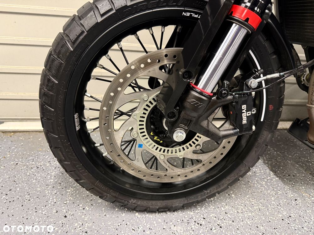 Husqvarna Svartpilen - 16
