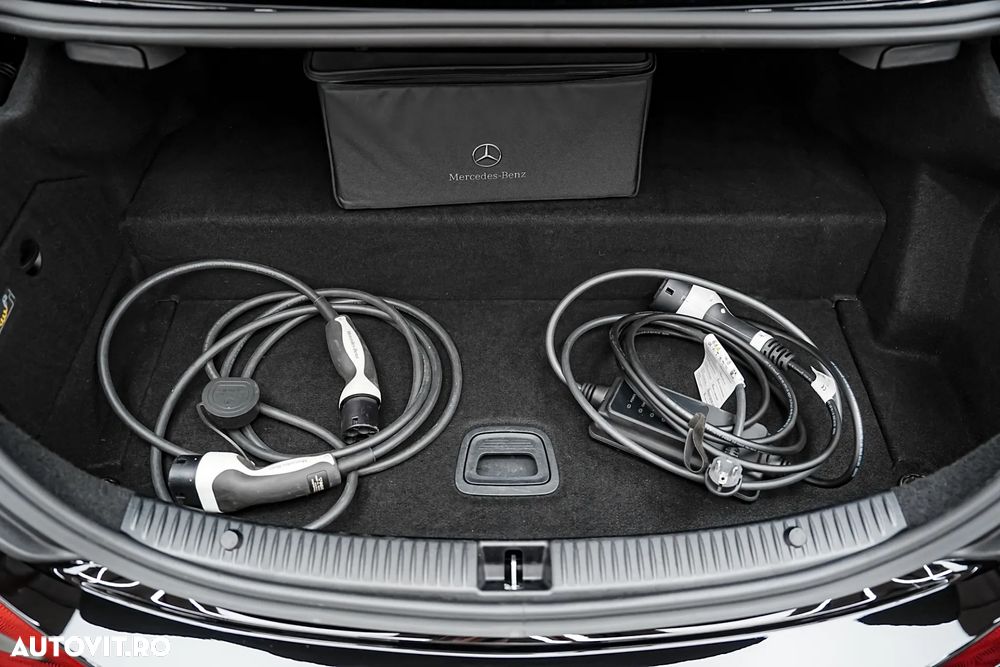 Mercedes-Benz C 300 e 9G-TRONIC Edition AMG Line - 37