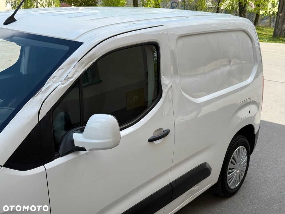 Opel COMBO - 26