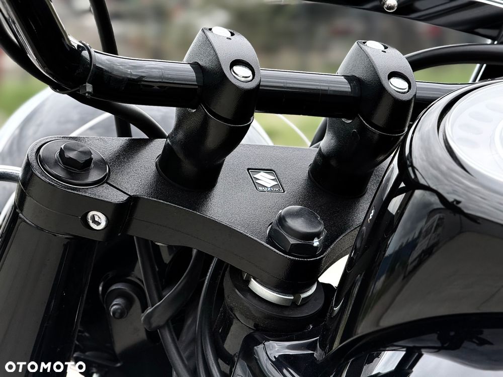 Suzuki VL 800 Volusia - Boulevard C50 - 15