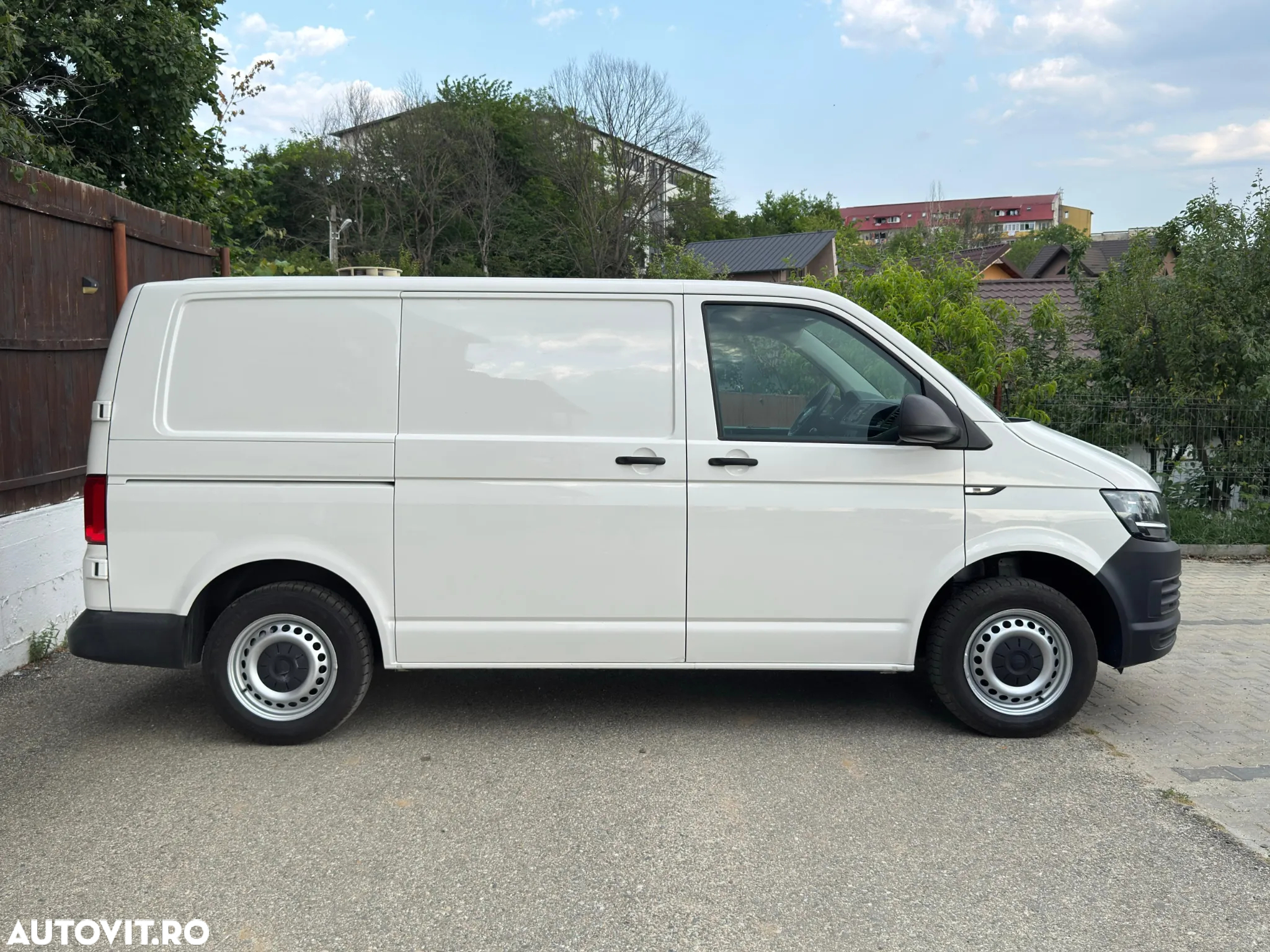 Volkswagen TRANSPORTER T6 - 12