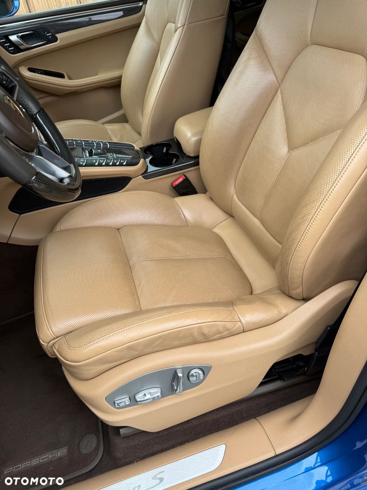 Porsche Macan - 14