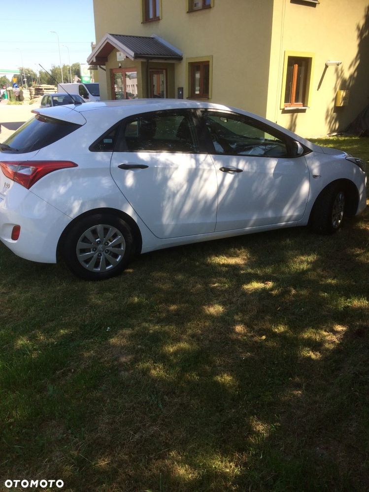 Hyundai i30 1.4 CRDi Classic + - 4