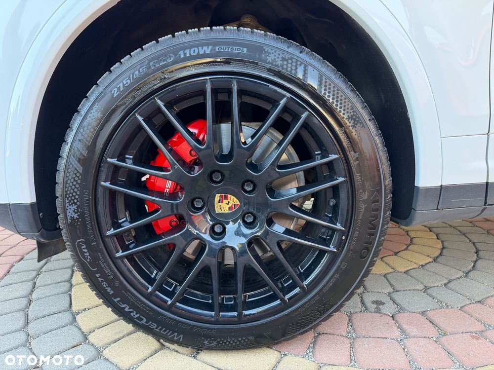 Porsche Cayenne Platinum Edition - 9