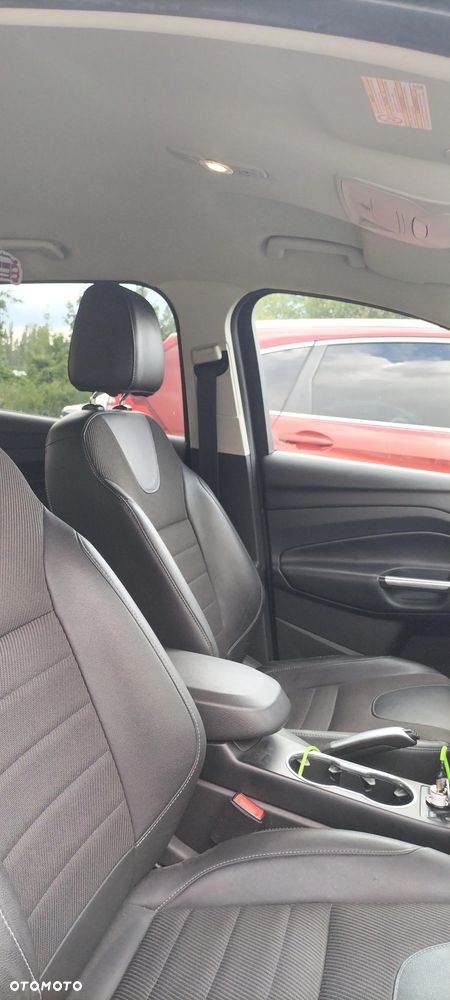 Ford Kuga - 16