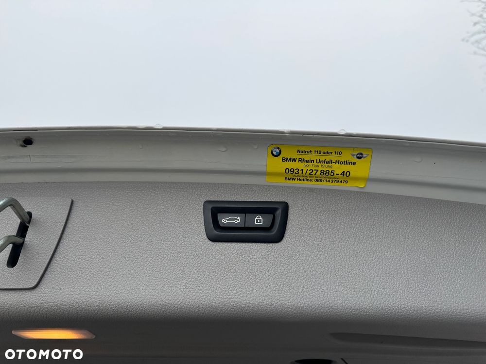 BMW Seria 3 318d - 8