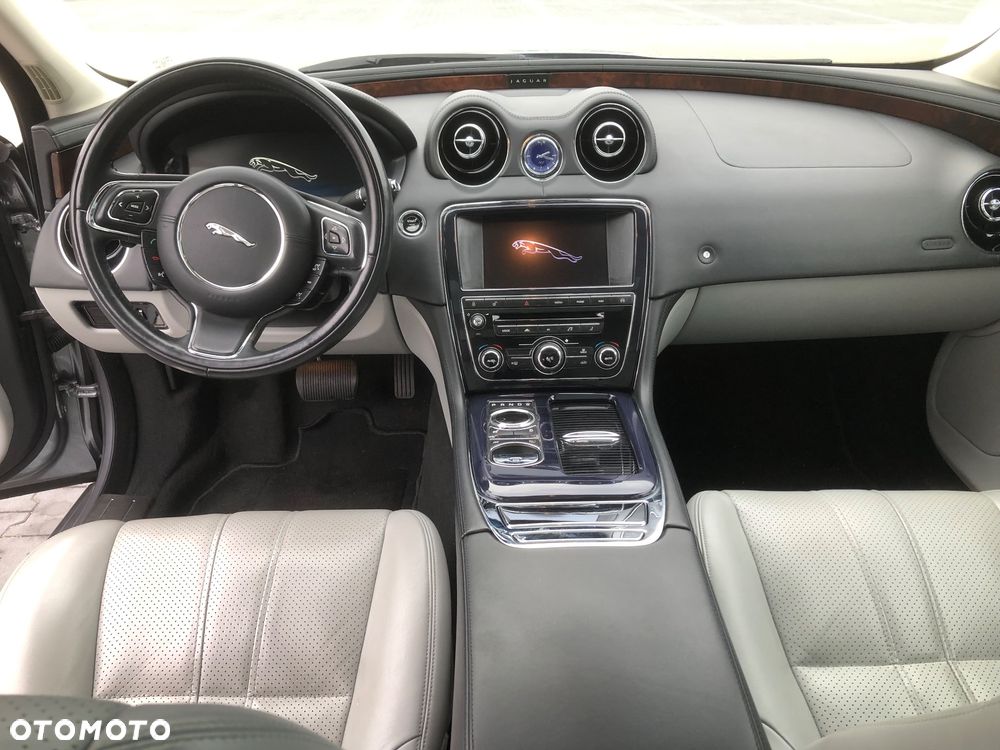 Jaguar XJ 3.0 V6 Kompressor Premium Luxury - 12