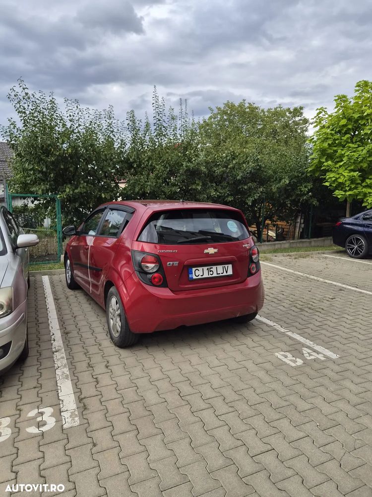 Chevrolet Aveo - 4
