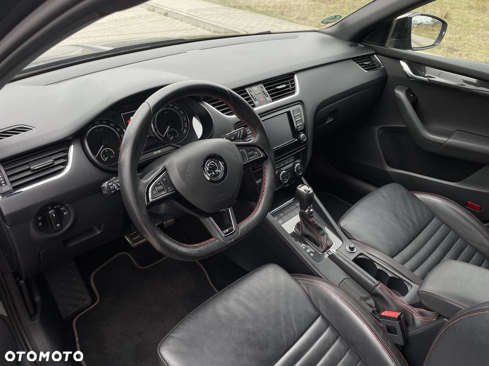 Skoda Octavia 2.0 TDI SCR RS DSG - 18