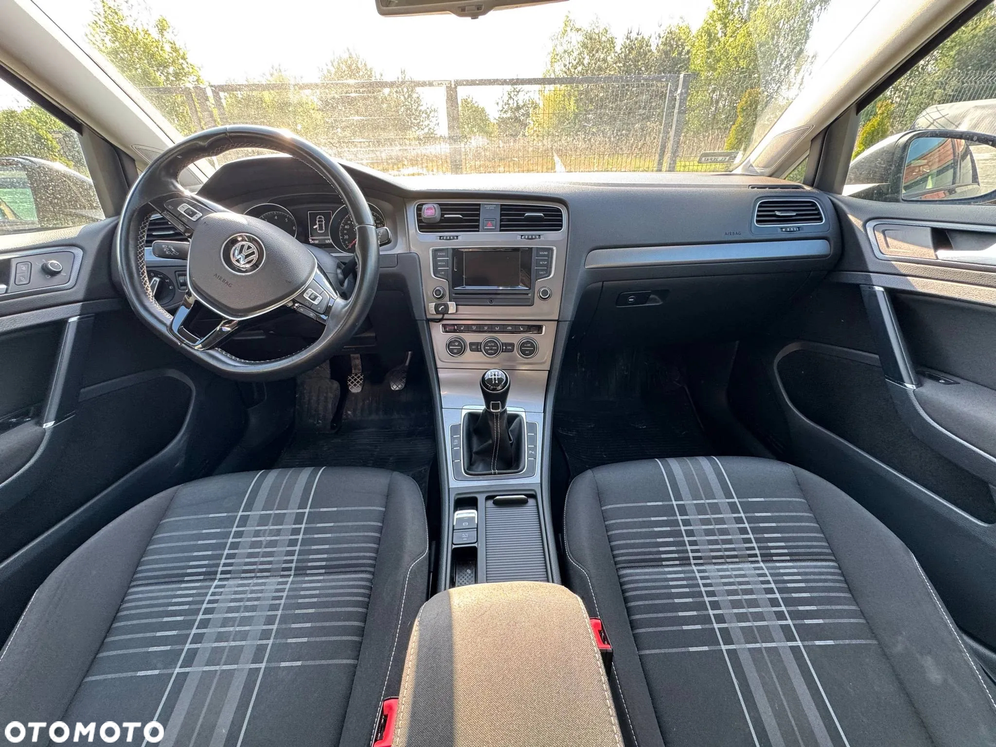 Volkswagen Golf VII 1.2 TSI BMT Trendline Perfectline - 6