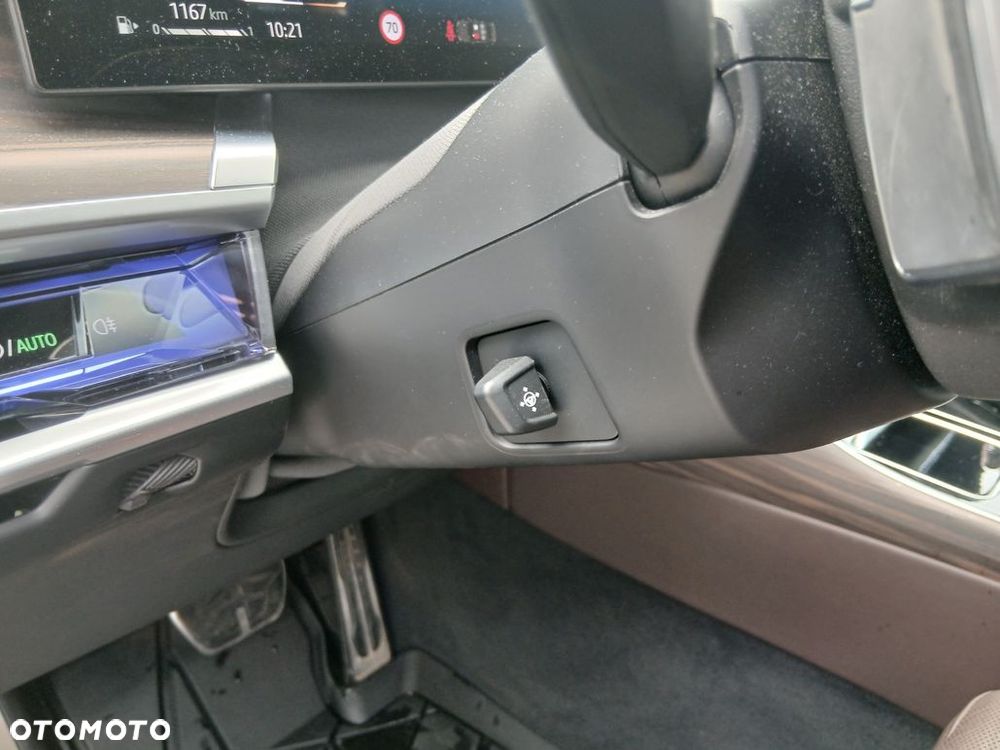 BMW Seria 7 730d xDrive mHEV sport - 27