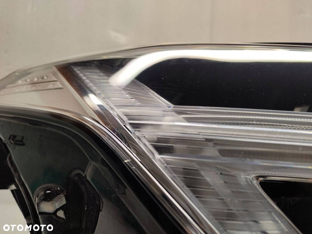 volvo xc90 lift full led lampa prawy przód 32338953 - 4