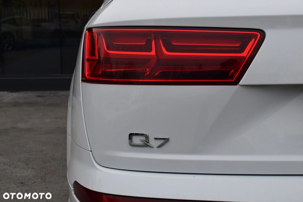 Audi Q7 3.0 TFSI Quattro Tiptronic - 33