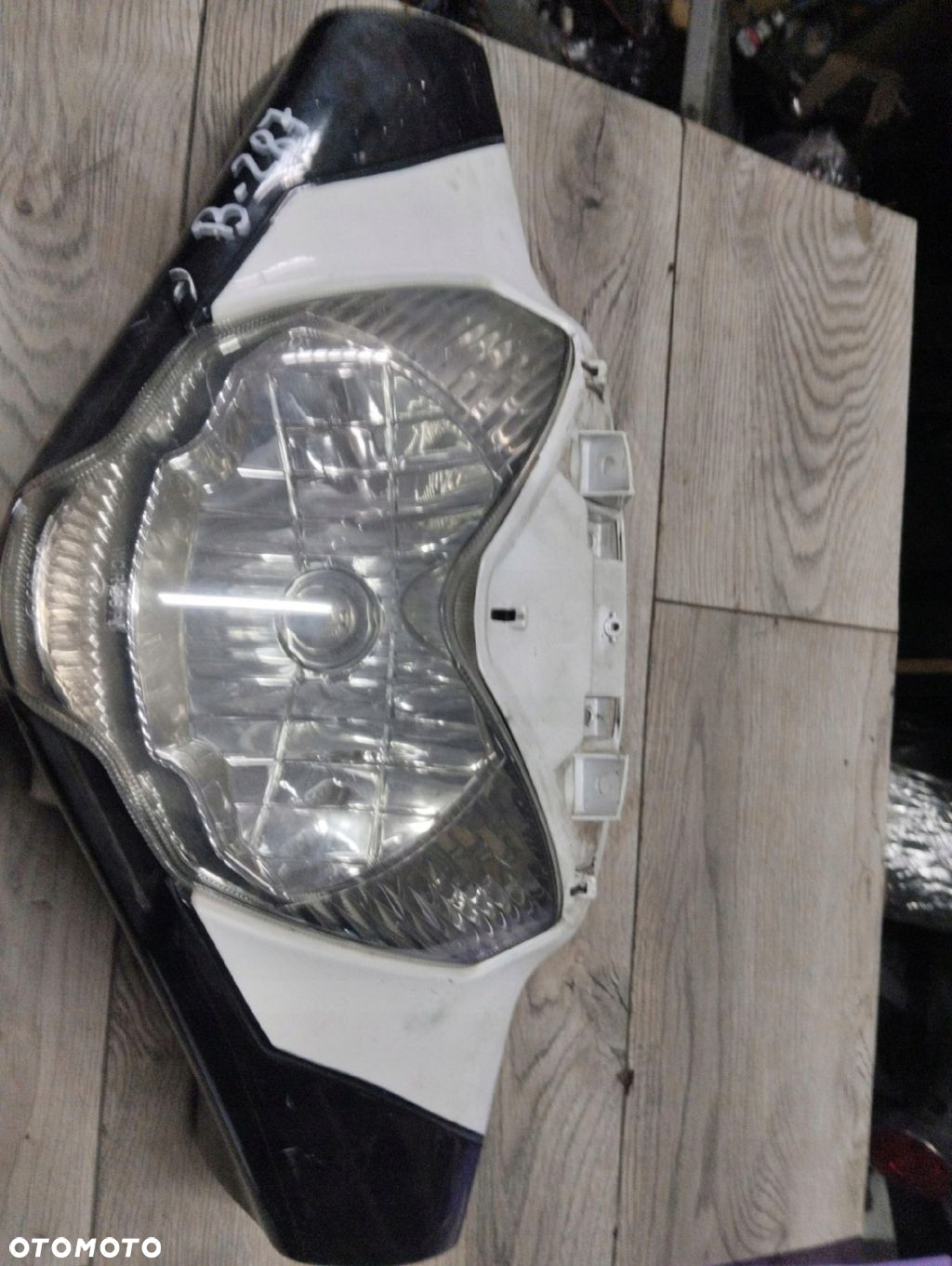 KYMCO GTI 300 REFLEKTOR LAMPA - 3