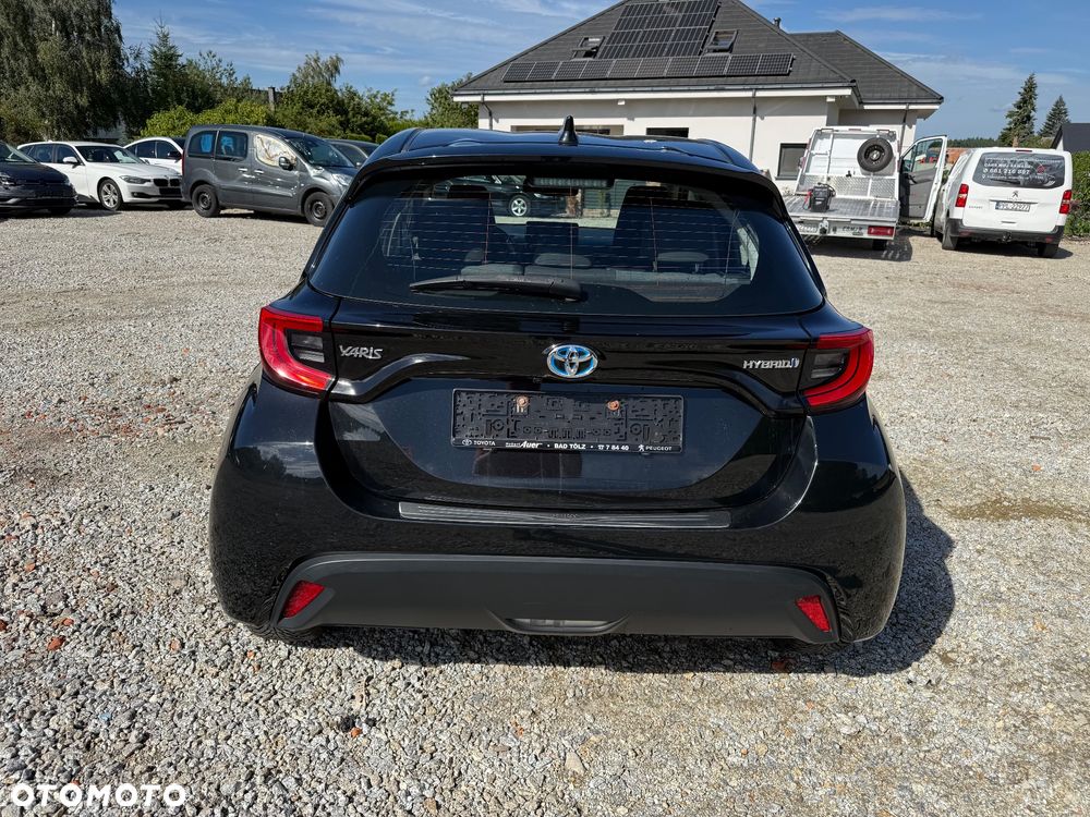 Toyota Yaris Hybrid 1.5 Executive - 3