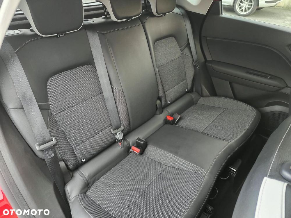 Renault Captur - 24