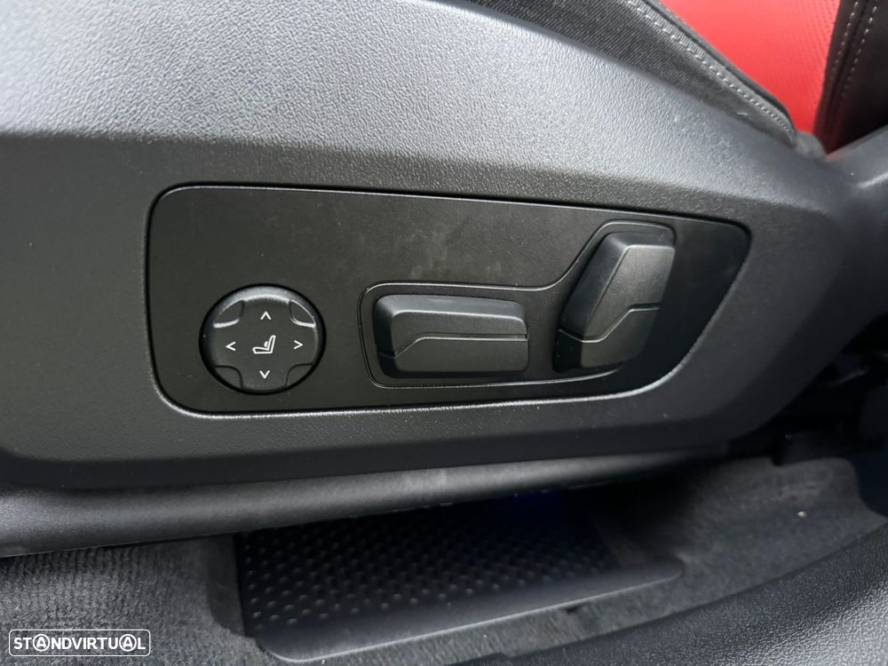 BMW X1 sDrive18d Pack Desportivo M - 18