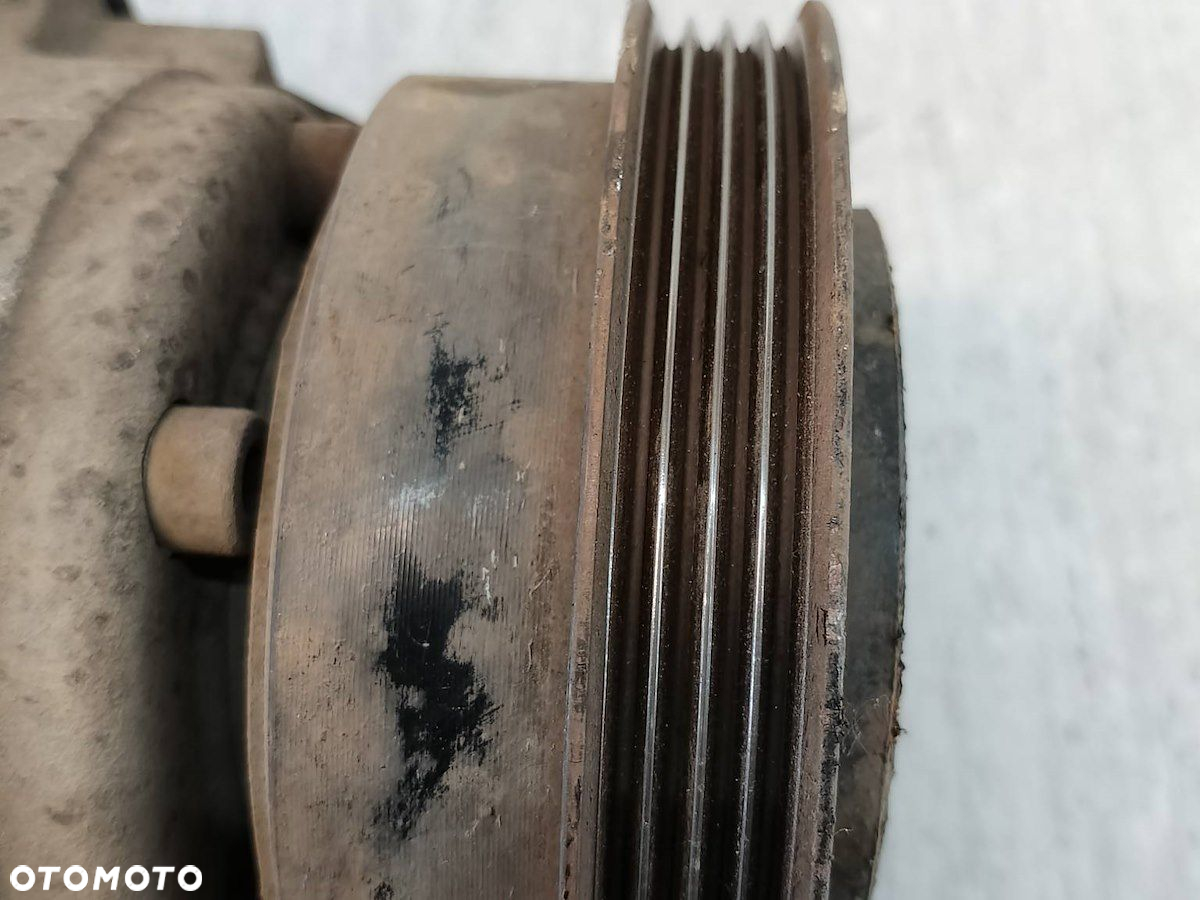 POMPA, SPRĘŻARKA KLIMATYZACJI HYUNDAI GETZ 97701-1C150 1.3 - 8