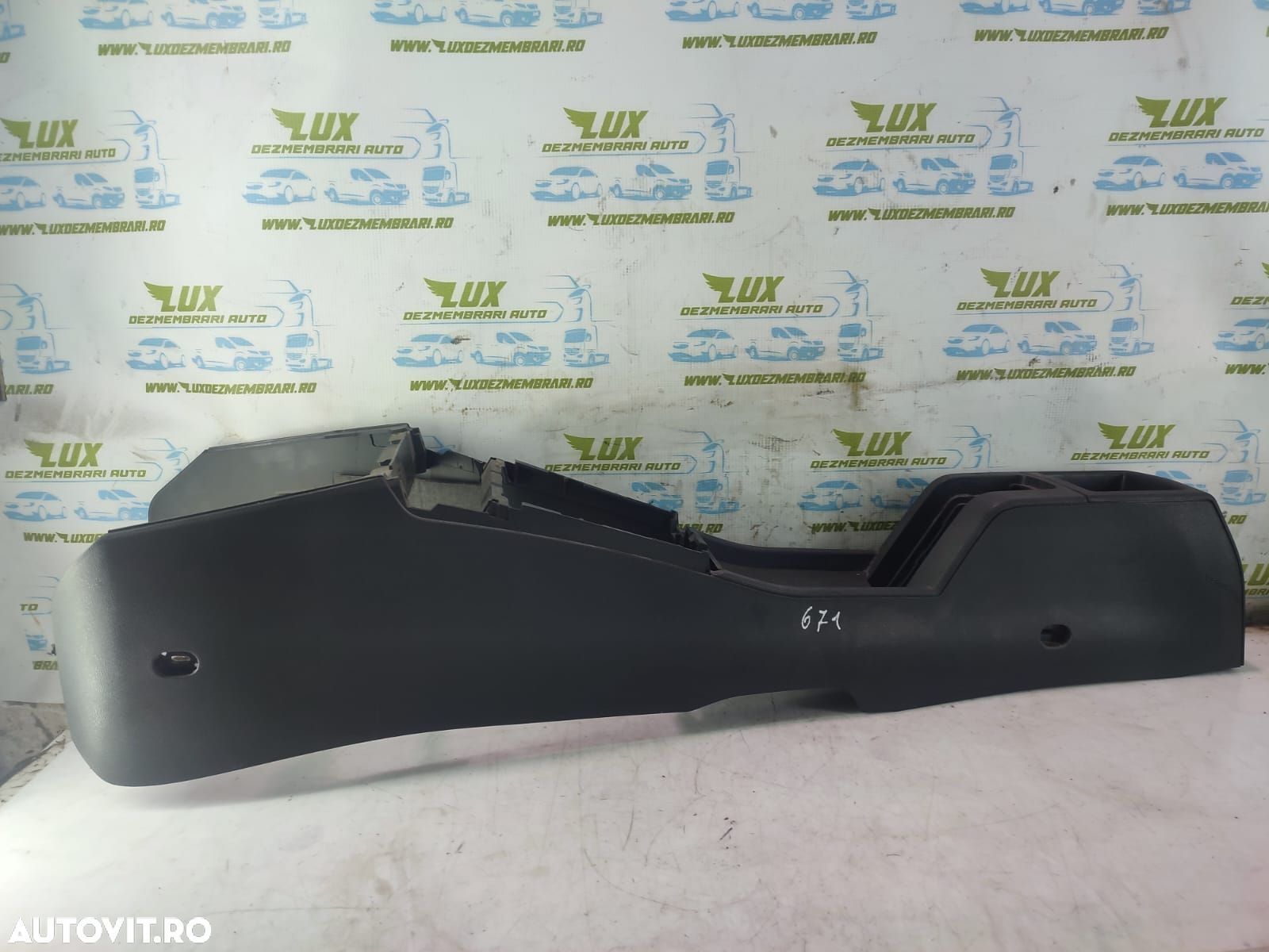 Consola centrala  13133282 Opel Astra H [2004 - 2007] 1.4 benzina Z14 - 1