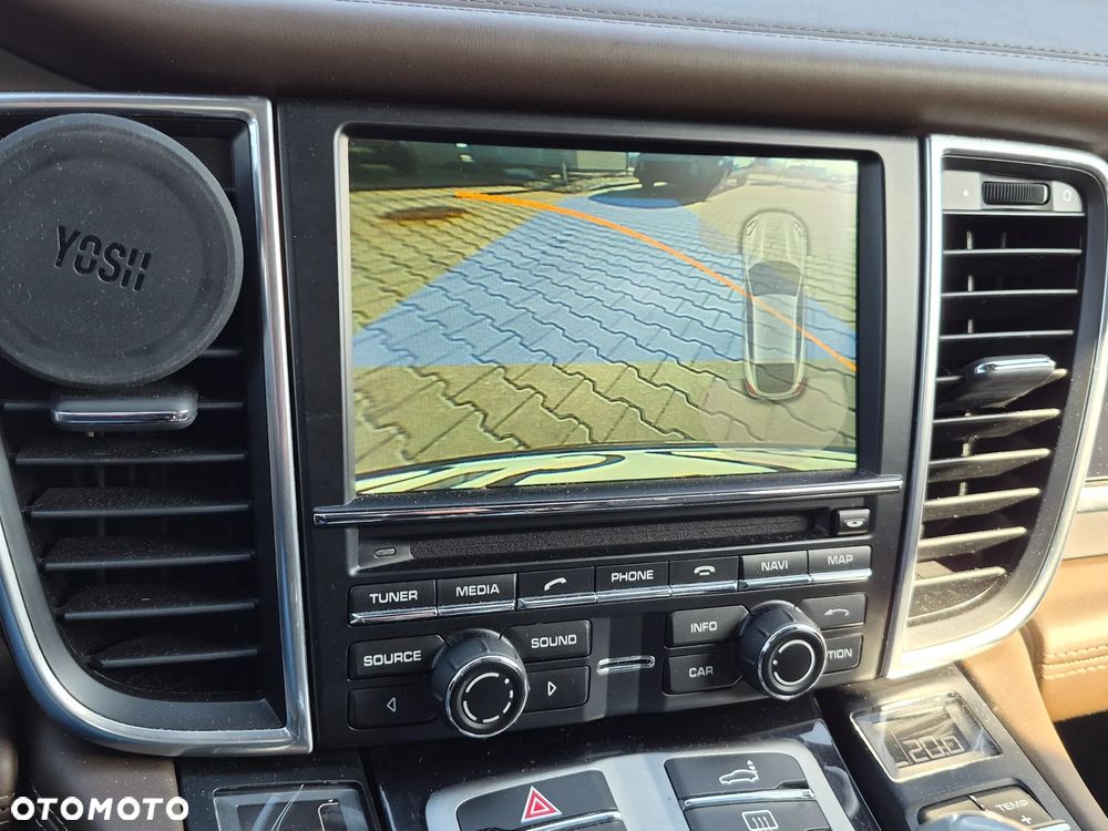 Porsche Panamera 4 Edition - 29