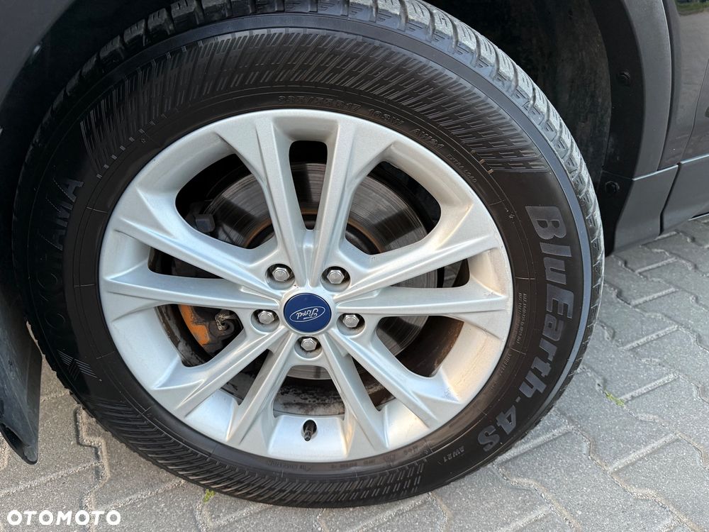 Ford Kuga - 19