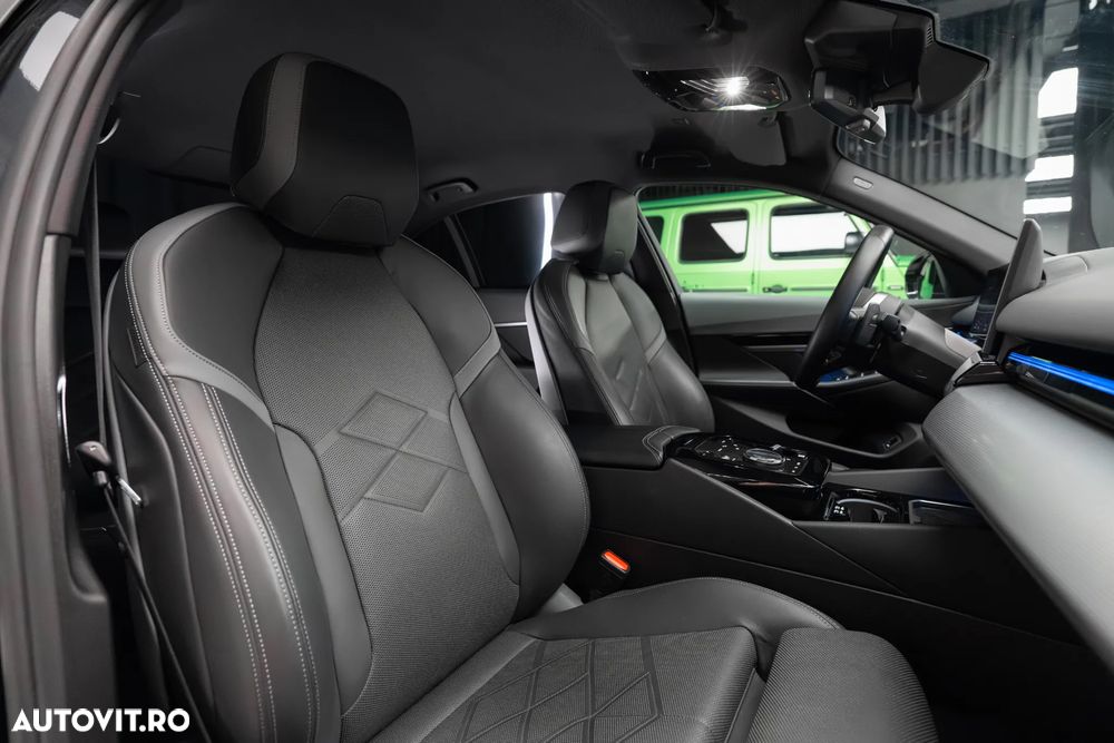 BMW Seria 5 520d xDrive Aut. - 33