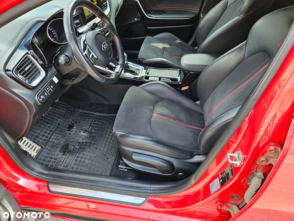 Kia ProCeed - 8