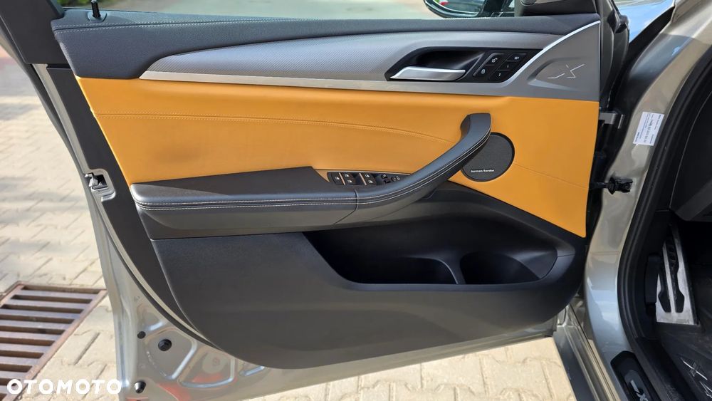 BMW X4 M xDrive M Competition - 12