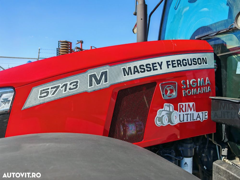 Massey Ferguson MF 5713M CAB ESSENTIAL 4x4  TRACTOR AGRICOL - 9
