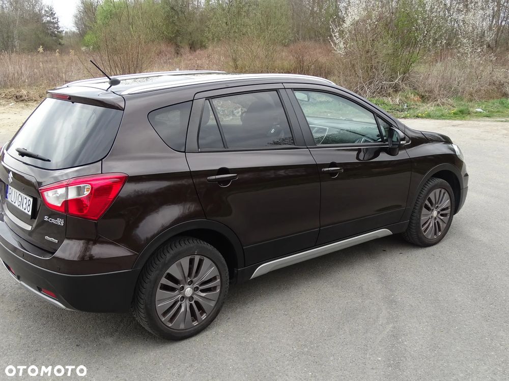 Suzuki SX4 S-Cross 1.6 DDiS 4x4 Comfort+ - 3