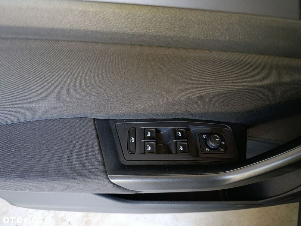 Volkswagen T-Roc - 27