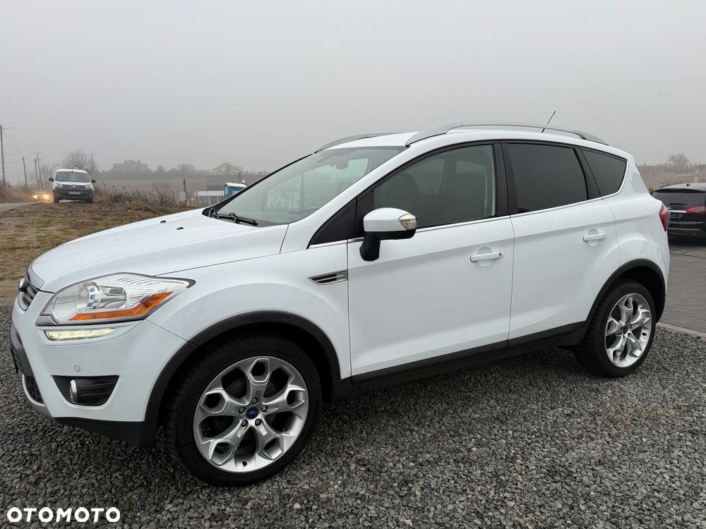 Ford Kuga 2.0 TDCi 2x4 Titanium - 15