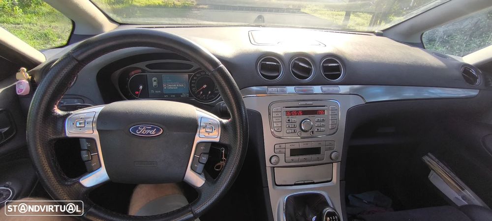 Ford S-Max 2.0 TDCi DPF Titanium - 12