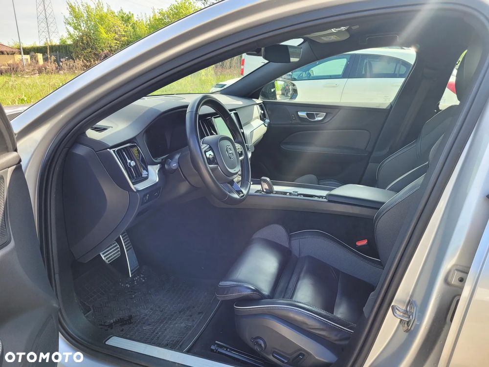 Volvo S60 B4 B R-Design - 7