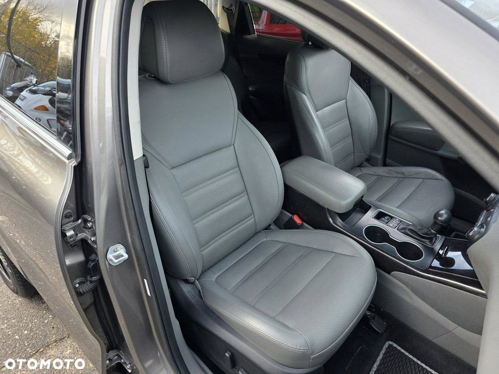Kia Sorento - 28