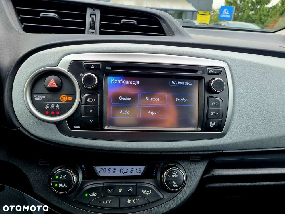Toyota Yaris 1.5 VVT-i Selection - 20