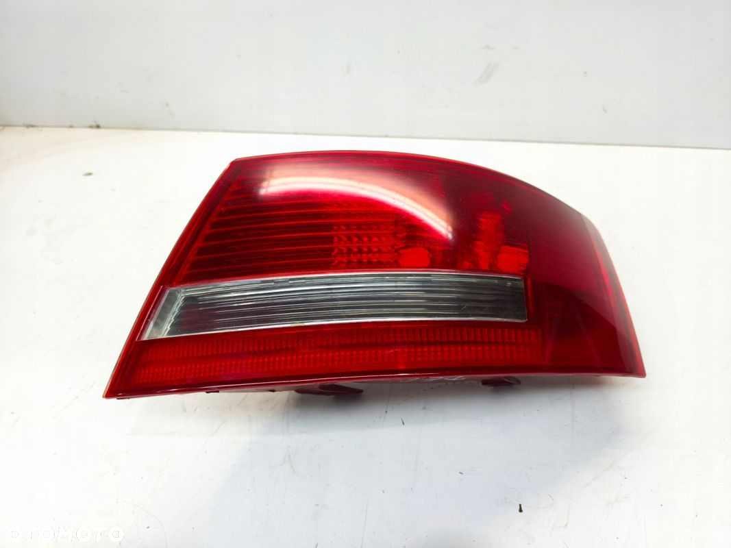 LAMPA PRAWY TYŁ W BŁOTNIK AUDI A6 C6 SEDAN DEPO - 6